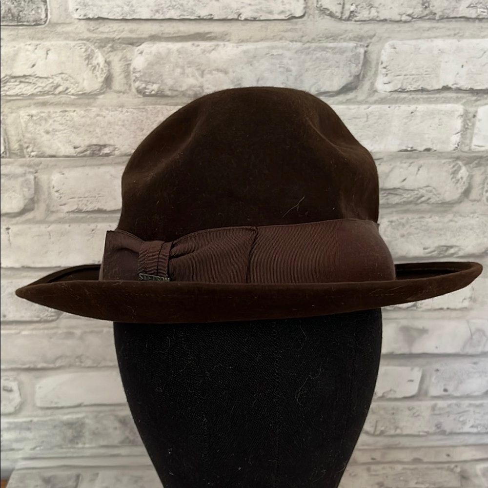 Vintage Stetson Brown felt Fedora Hat with brown Ribbon size 7 1/2